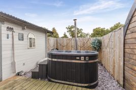 Dragonfly Spa Lodge