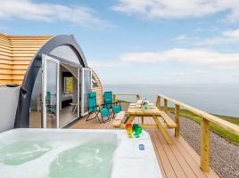 Highland Hot Tub Retreat 4