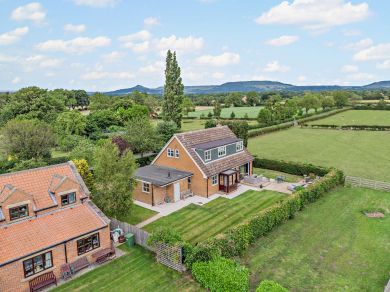 Ingle Hill - Great Broughton (OC-96213) Ingle Hill - Great Broughton (OC-96213)