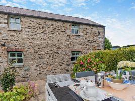 Family Farmhouse Conwy Valley