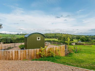 Bolstone View Shepherd Huts - Loxley (OC-93440) Bolstone View Shepherd Huts - Loxley (OC-93440)
