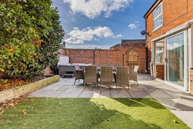 Rose Cottage - Cromer (OC-R30071) Rose Cottage - Cromer (OC-R30071)
