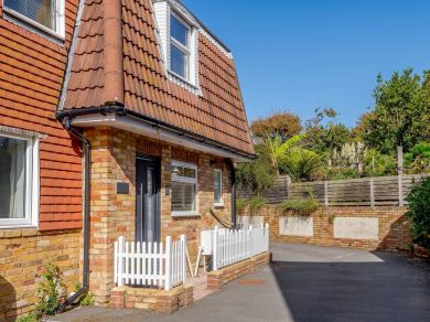 Driftwood Cottage - Milford On Sea (OC-79332)