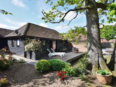 Quarterdeck Cottage (OC-BT064)