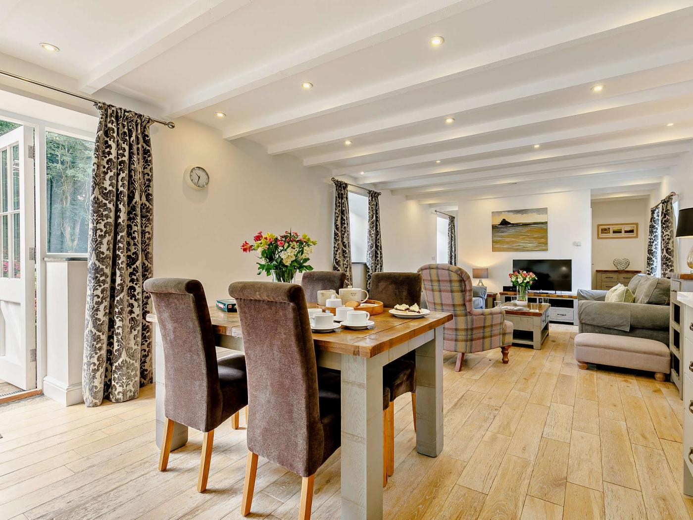 Beautiful Barn Conversion | Hayle