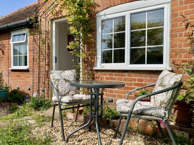Chapel Cottage - Nacton (OC-C30257)