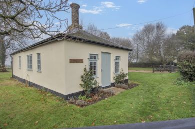 Folly Lodge (OC-F33646)