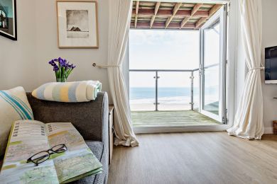 Beach View Clifton Court (OC-B28792)