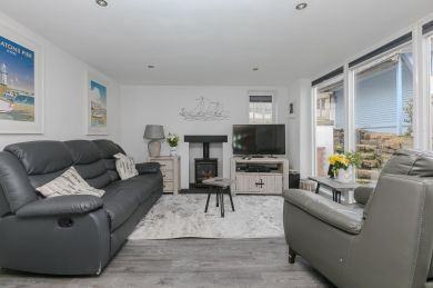 Knill Cottage West (OC-K30934)