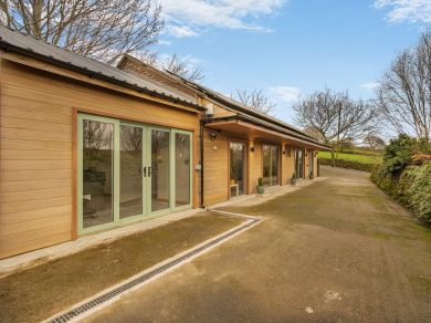 The Stables - Norwood (OC-96431) The Stables - Norwood (OC-96431)