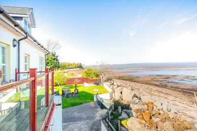 The Beach House (OC-T40238) The Beach House (OC-T40238)