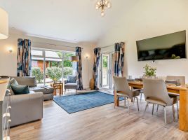 Wildflower Lodge 4