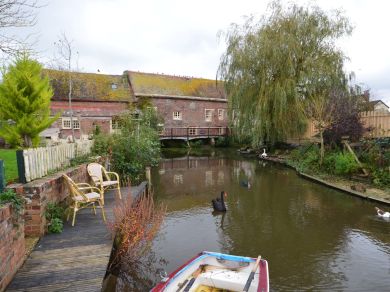 The Old Mill Corfe Mullen (OC-THOLD)