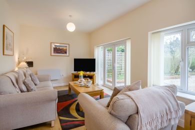 Orchard Lodge - Newton Flotman (OC-O35038)