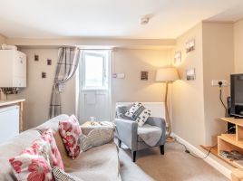 Cosheston Apartments 5