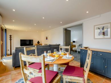 Leveret Lodge (OC-88221)