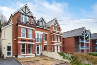 Rotherslade  Bay Apartment (OC-HH1119)