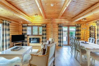 Endeavour Lodge (OC-E44830) Endeavour Lodge (OC-E44830)