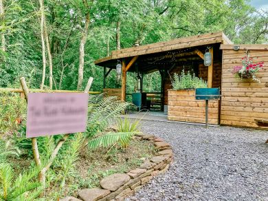 The Snug And River Hideaway (OC-91056)