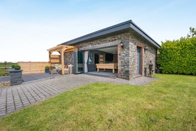 The Garden Room with a View (OC-TGRWV4) The Garden Room with a View (OC-TGRWV4)