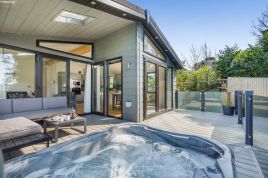 Riverbend Lodge