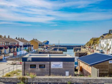 Harbour Court (OC-07540) Harbour Court (OC-07540)
