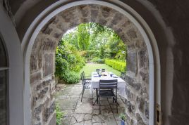 Johnstone's Secret Garden