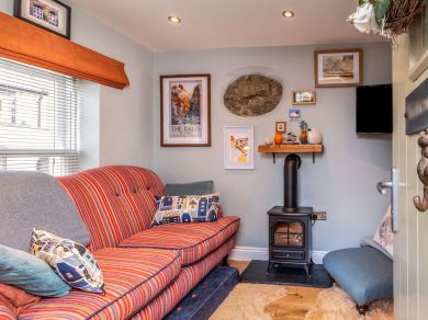 The Witton Snug (OC-95072) The Witton Snug (OC-95072)
