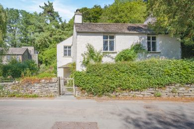 Middle Cottage (OC-LR250) Middle Cottage (OC-LR250)