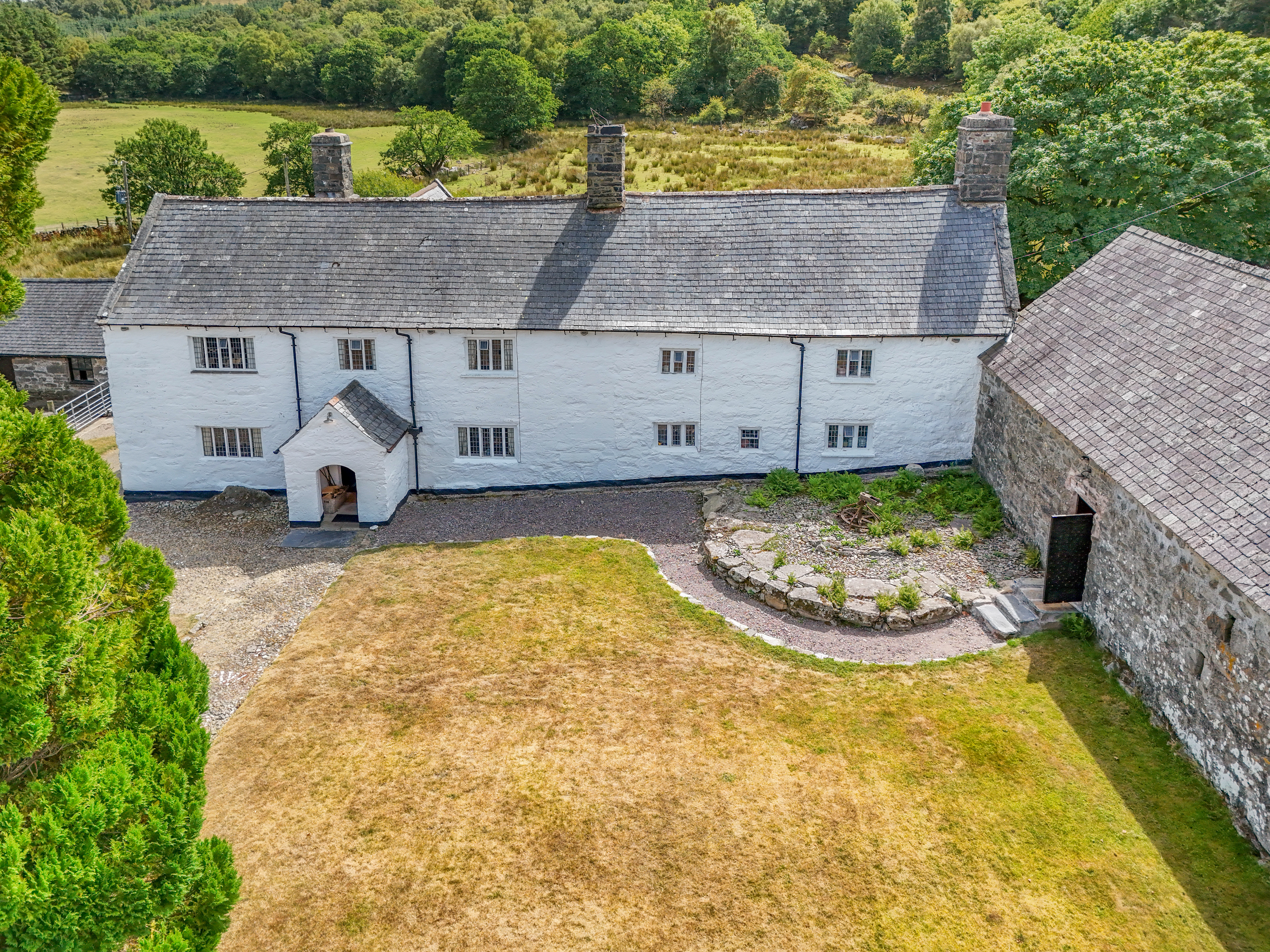 Gilar House