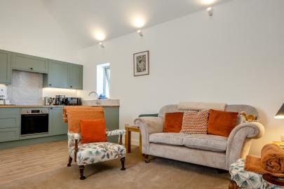 Stoats Cottage (OC-S45344)