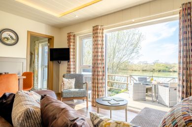 Four Lakes Retreat In Two (OC-F30847)