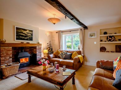 Vine Cottage - Ingham (OC-88616) Vine Cottage - Ingham (OC-88616)