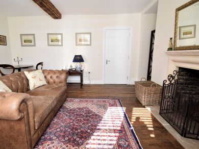 Apartment 2 - The Crown (OC-79151) Apartment 2 - The Crown (OC-79151)