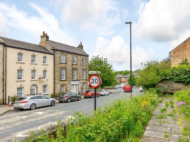 Pottergate - Richmond (OC-81390) Pottergate - Richmond (OC-81390)