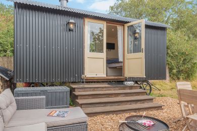 Highfield Shepherd's Retreat (OC-H45964) Highfield Shepherd's Retreat (OC-H45964)