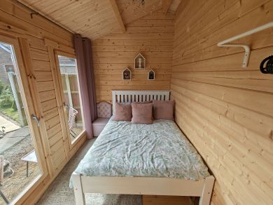 Lily's Lodge (OC-L31157)