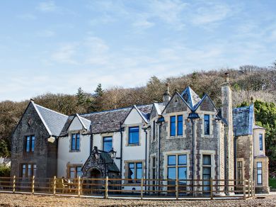 Caerffynnon Hall (OC-90740) Caerffynnon Hall (OC-90740)