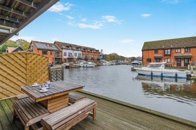 Swift Cottage - Horning (OC-S34101) Swift Cottage - Horning (OC-S34101)