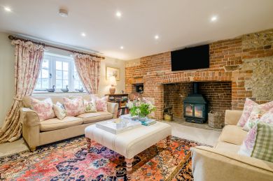 Damson Cottage (OC-D43272) Damson Cottage (OC-D43272)