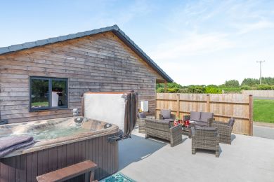 Orchard Lodge at Southcott (OC-S31124) Orchard Lodge at Southcott (OC-S31124)