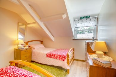 Robyn Cottage (OC-R32641)