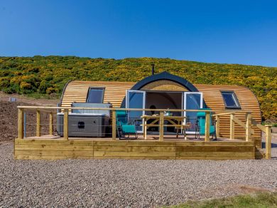 Highland Hot Tub Retreat 2 (OC-81338) Highland Hot Tub Retreat 2 (OC-81338)