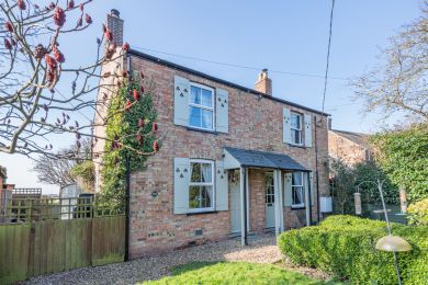One Laburnum Cottages (OC-O30872)