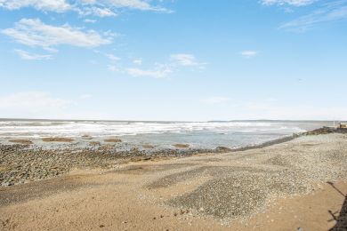 Westward Waves (OC-94726)