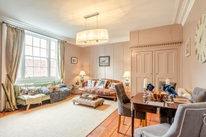 Elstronwick Hall Apartment (OC-E42580)