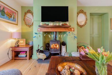 Lily Cottage (OC-L30742)
