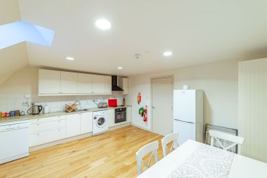 Wallace Apartment (OC-D589178) Wallace Apartment (OC-D589178)