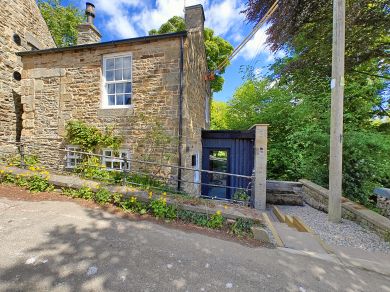 Bankside Cottage (OC-B32221)