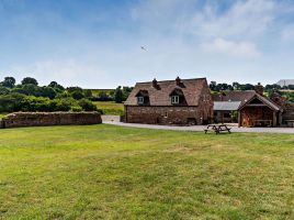 Beauvale Priory - The Gatehouse Lodge